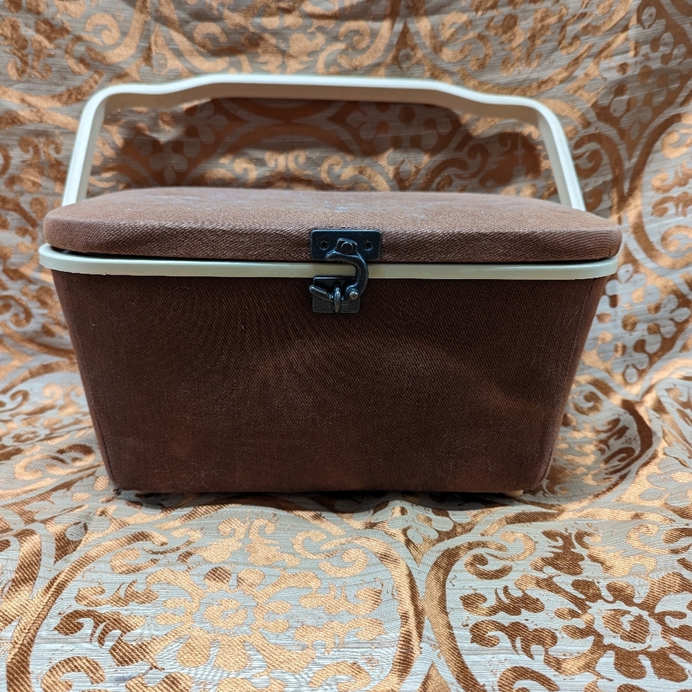 Vintage Brown Prym Sewing‎ Basket Housemaker Trad Wide